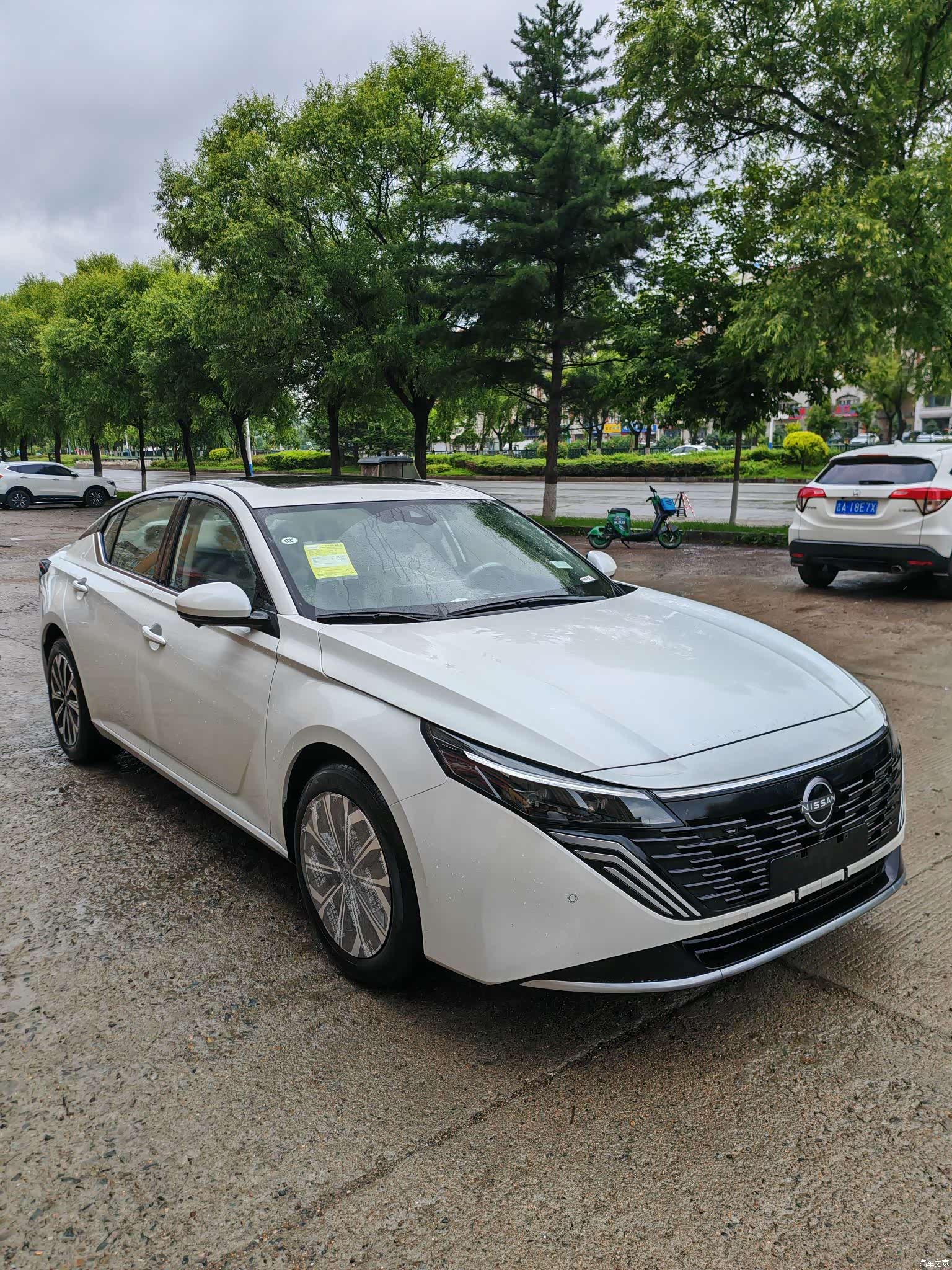 Nissan Teana, 1900 3