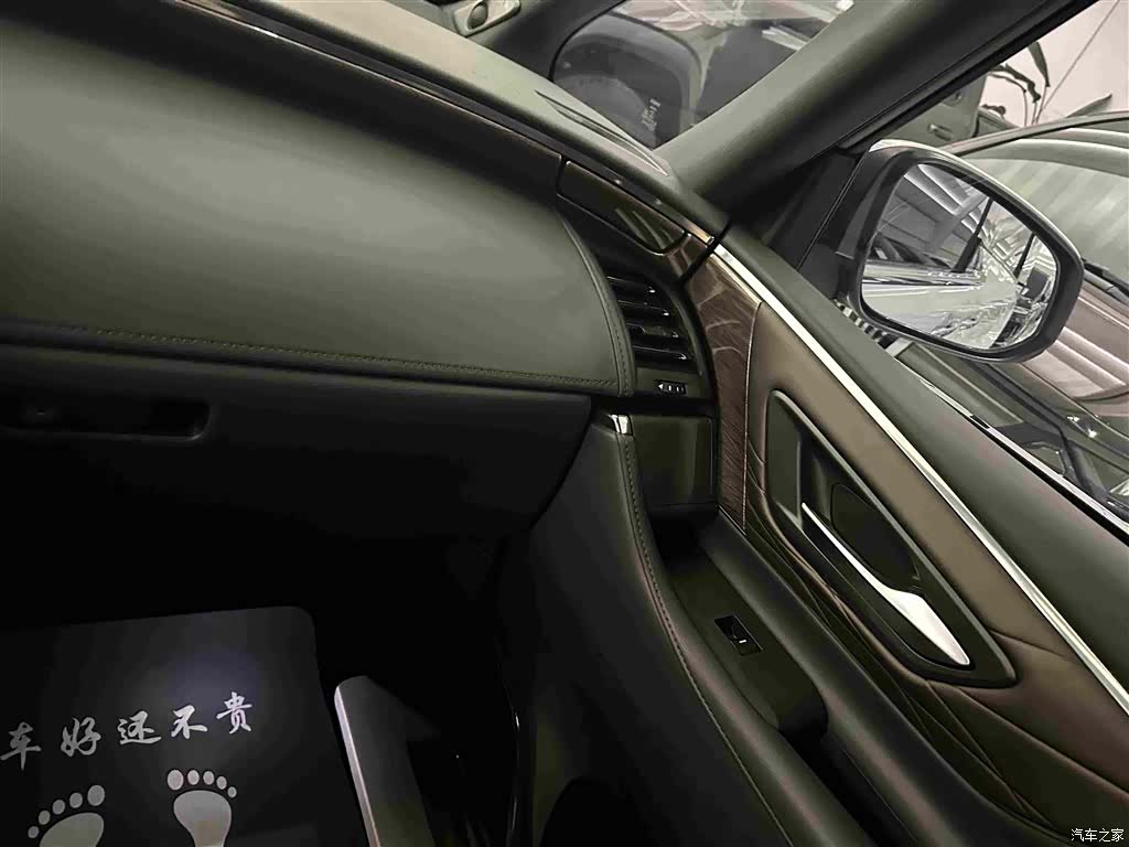 Toyota Alphard, 2024 10