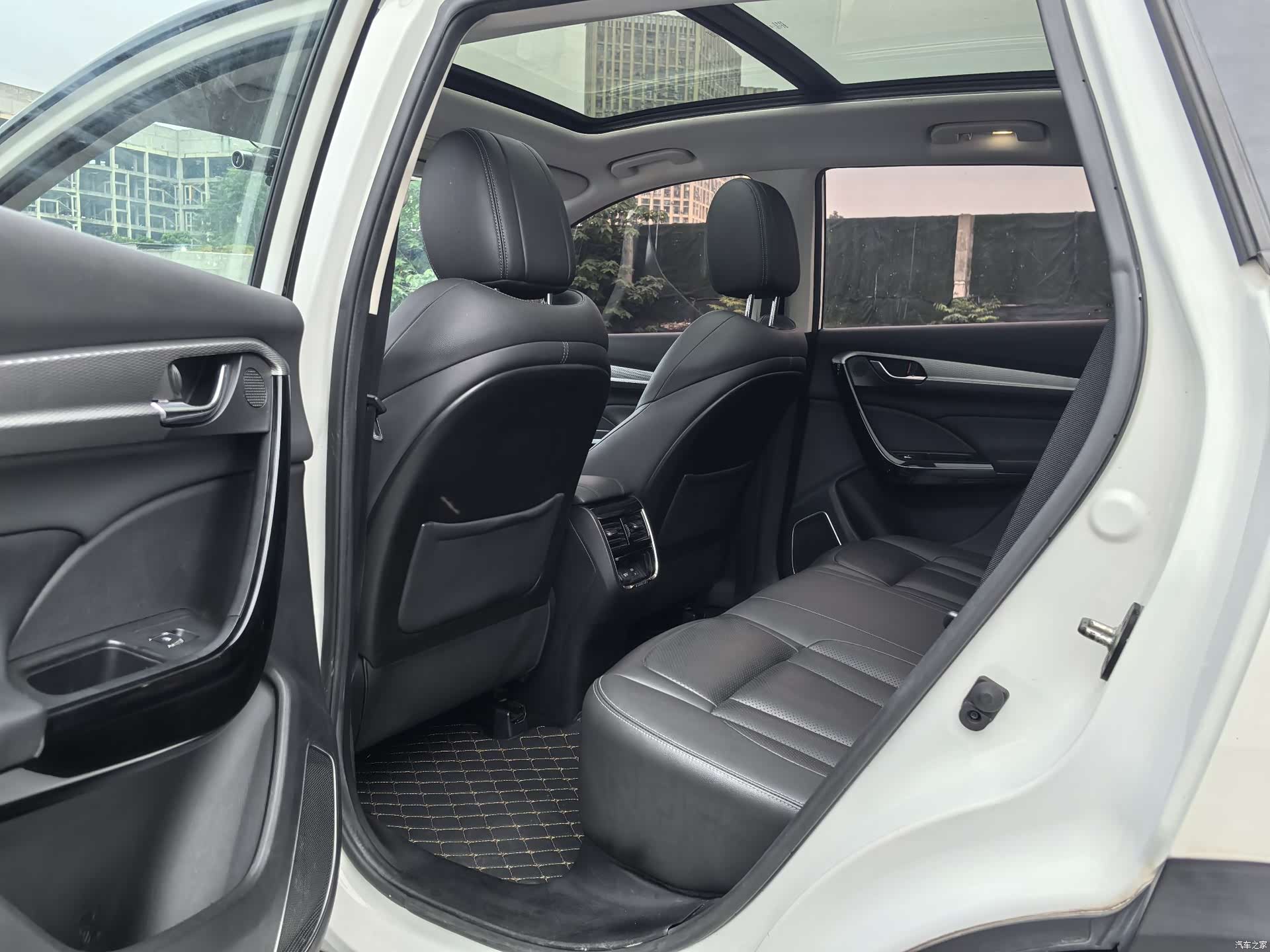 DongFeng AX7, 2020 9