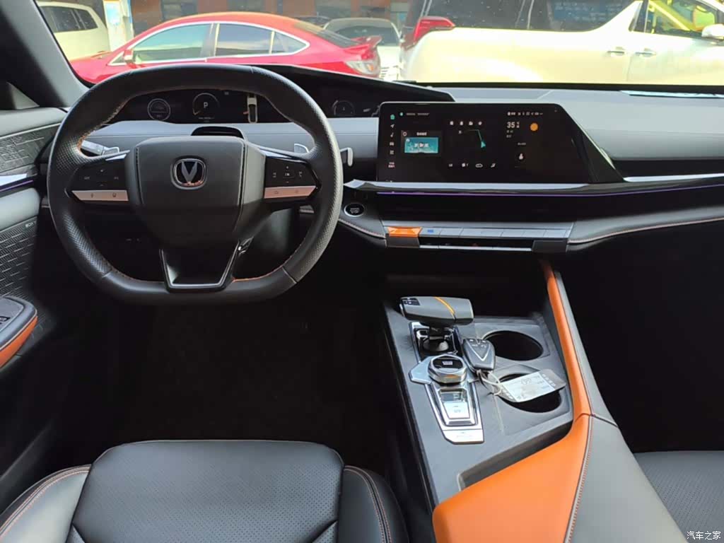 Changan UNI-V, 2022 10