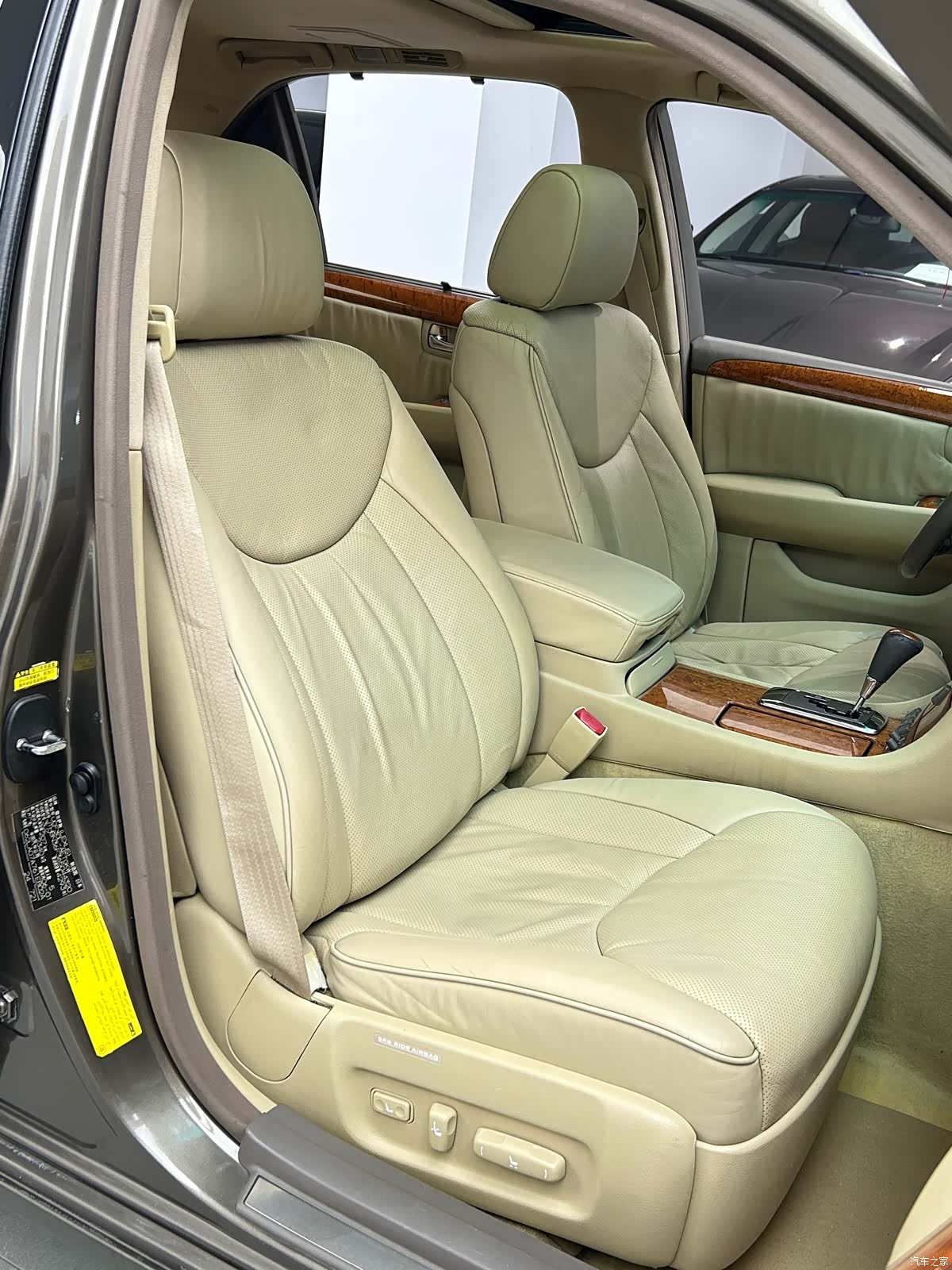 Lexus LS, 2006 10