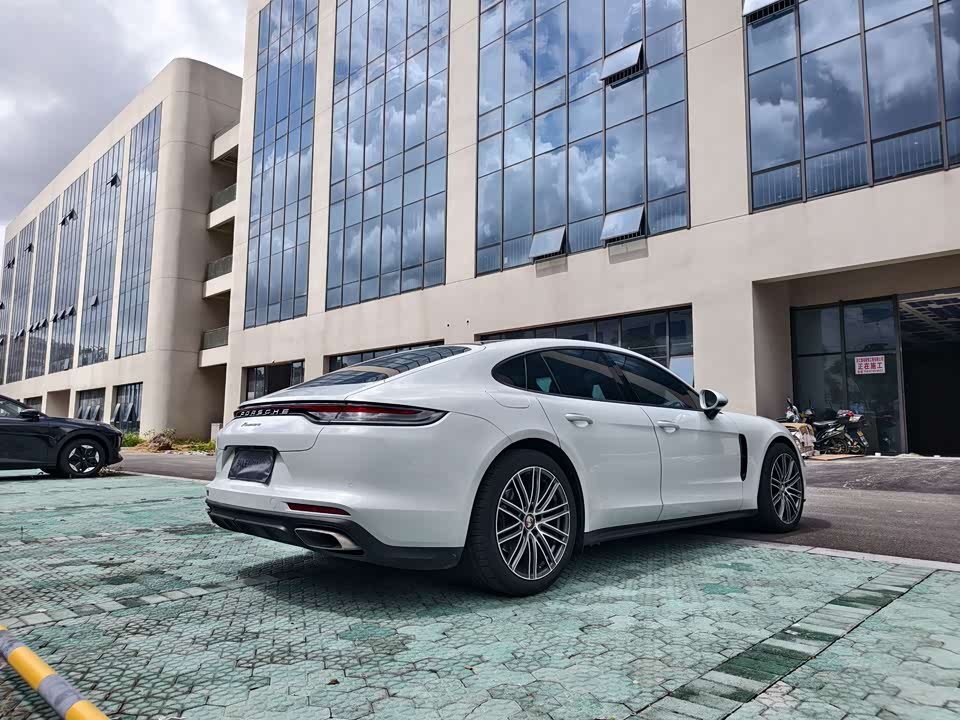 Porsche Panamera Porsche Panamera