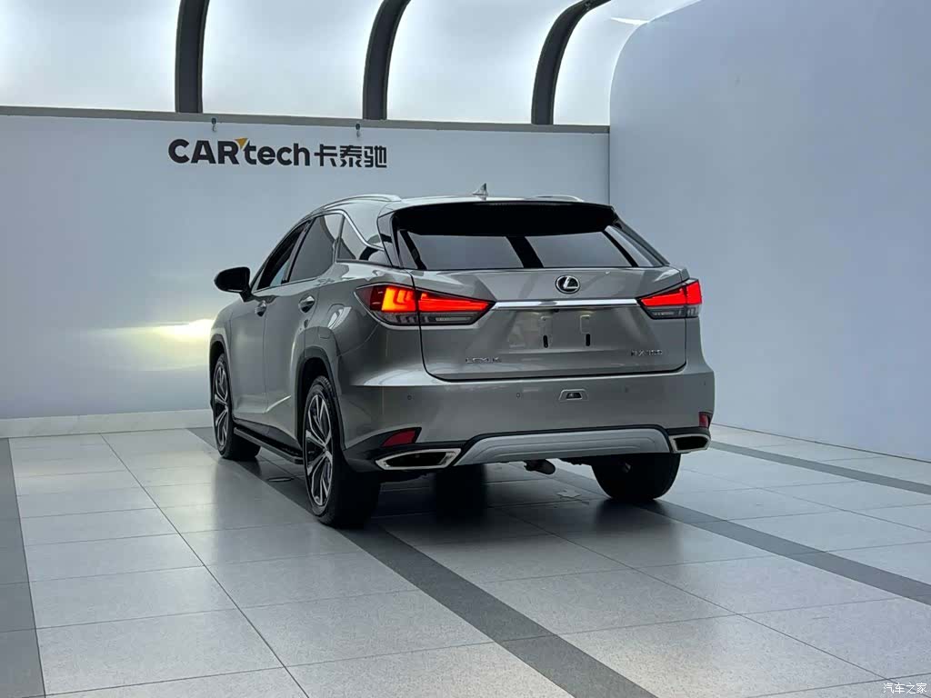 Lexus RX, 2022 4