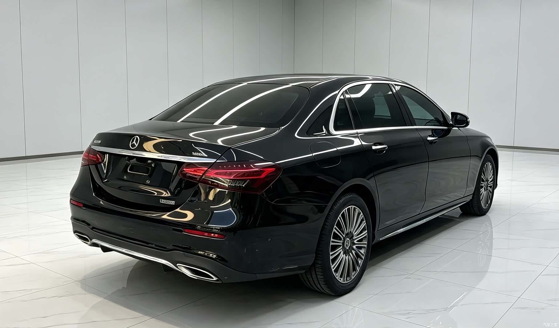 Mercedes-Benz E-Class, 2022 11