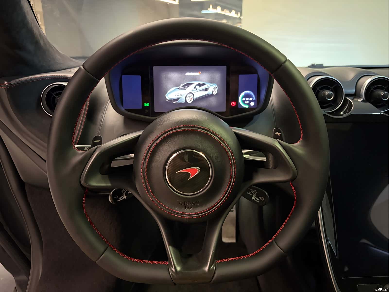McLaren 570, 2016 9