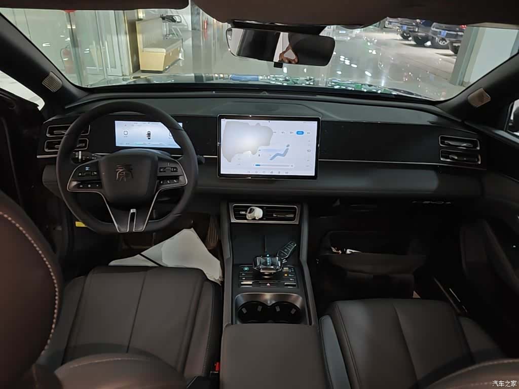 BYD Qin, 2025 10