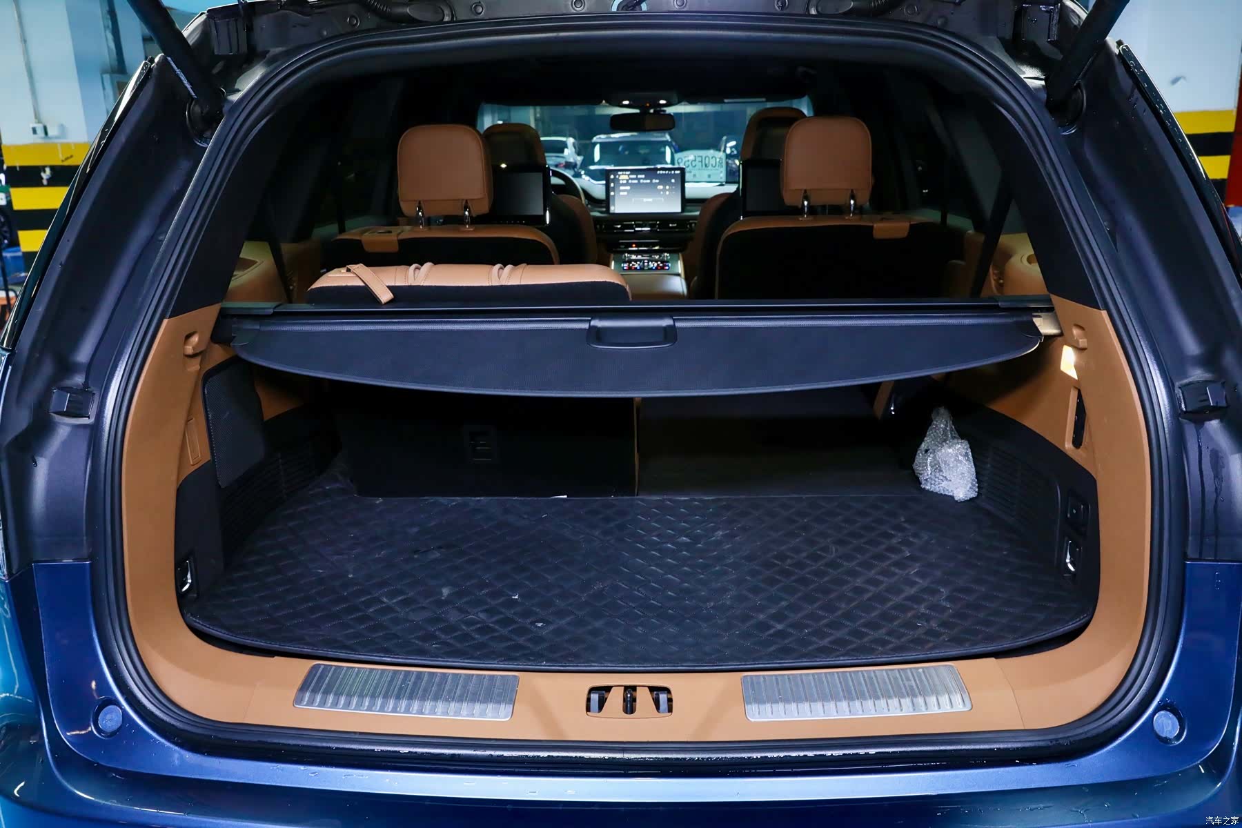 Lincoln Aviator, 2020 6