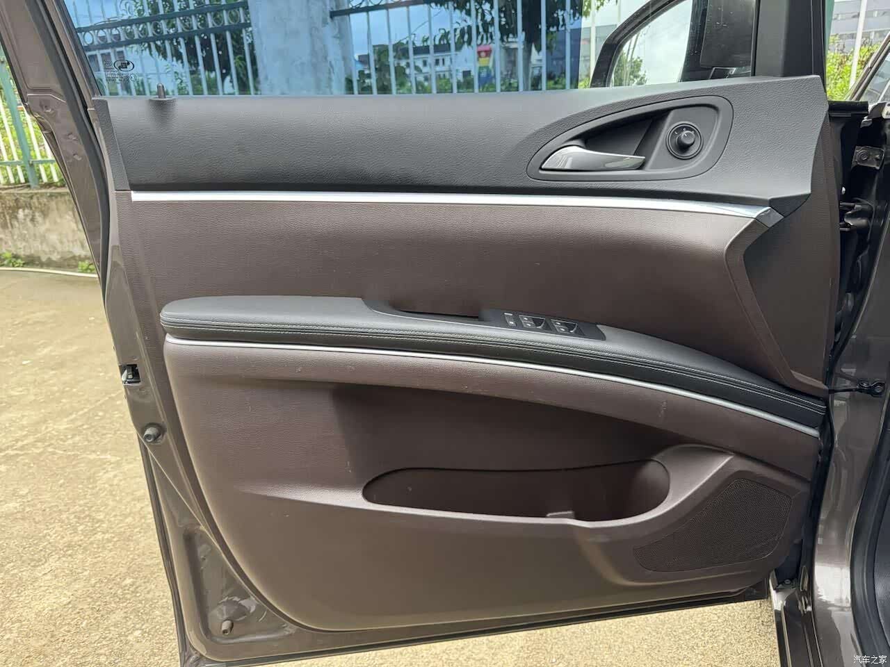 Buick GL8, 2022 21