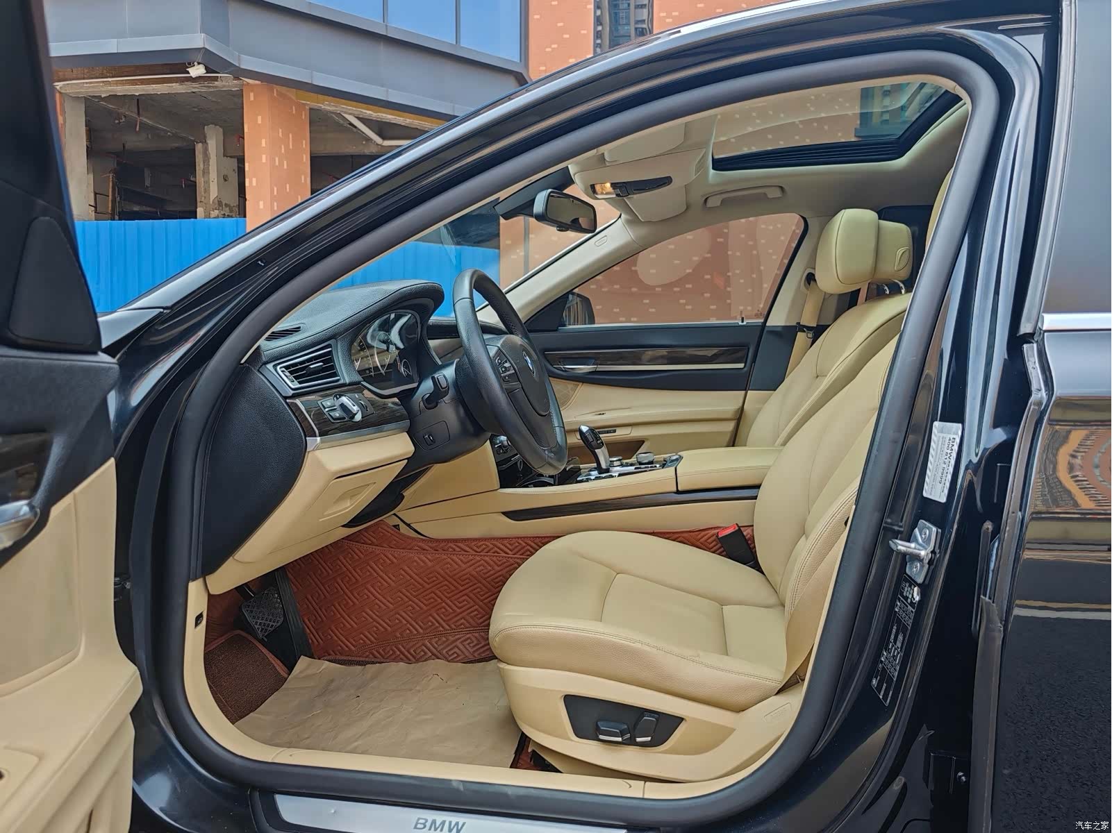 BMW 7 Series, 2012 9
