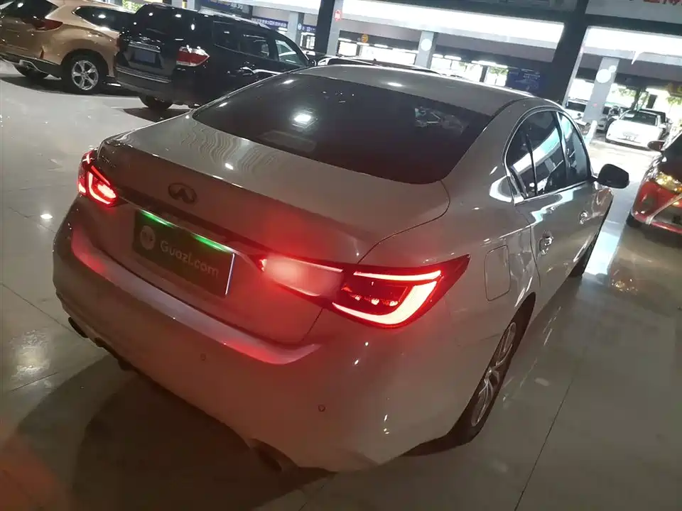 Infiniti Q50L Infiniti Q50L