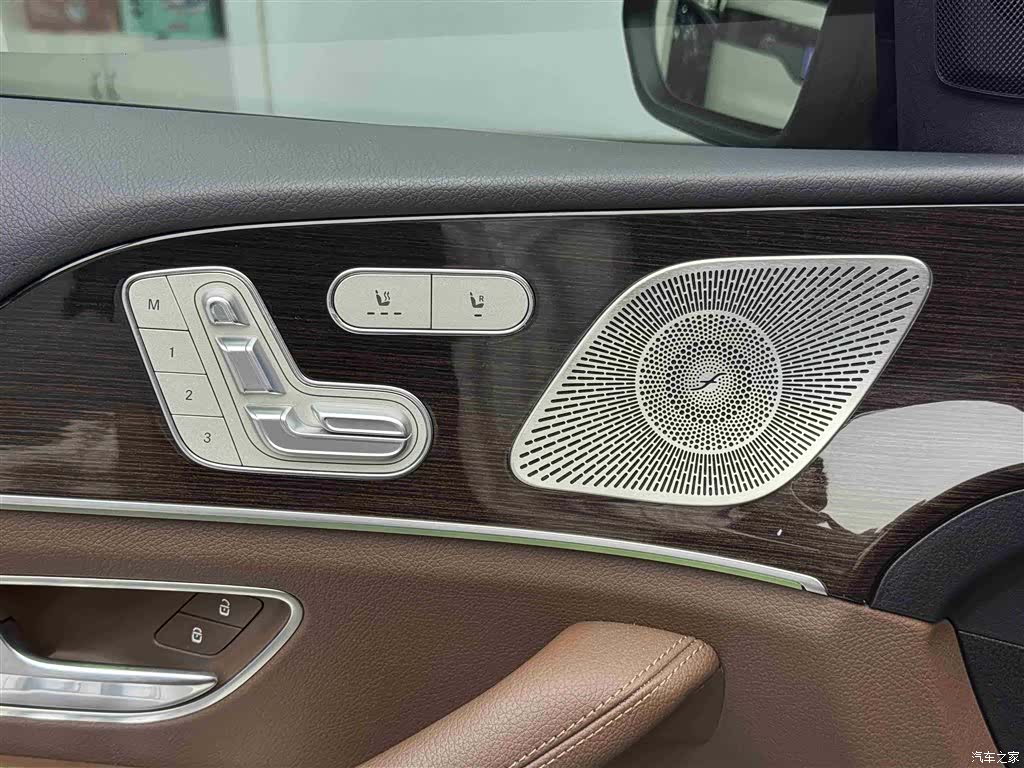 Mercedes-Benz GLE, 2026 16
