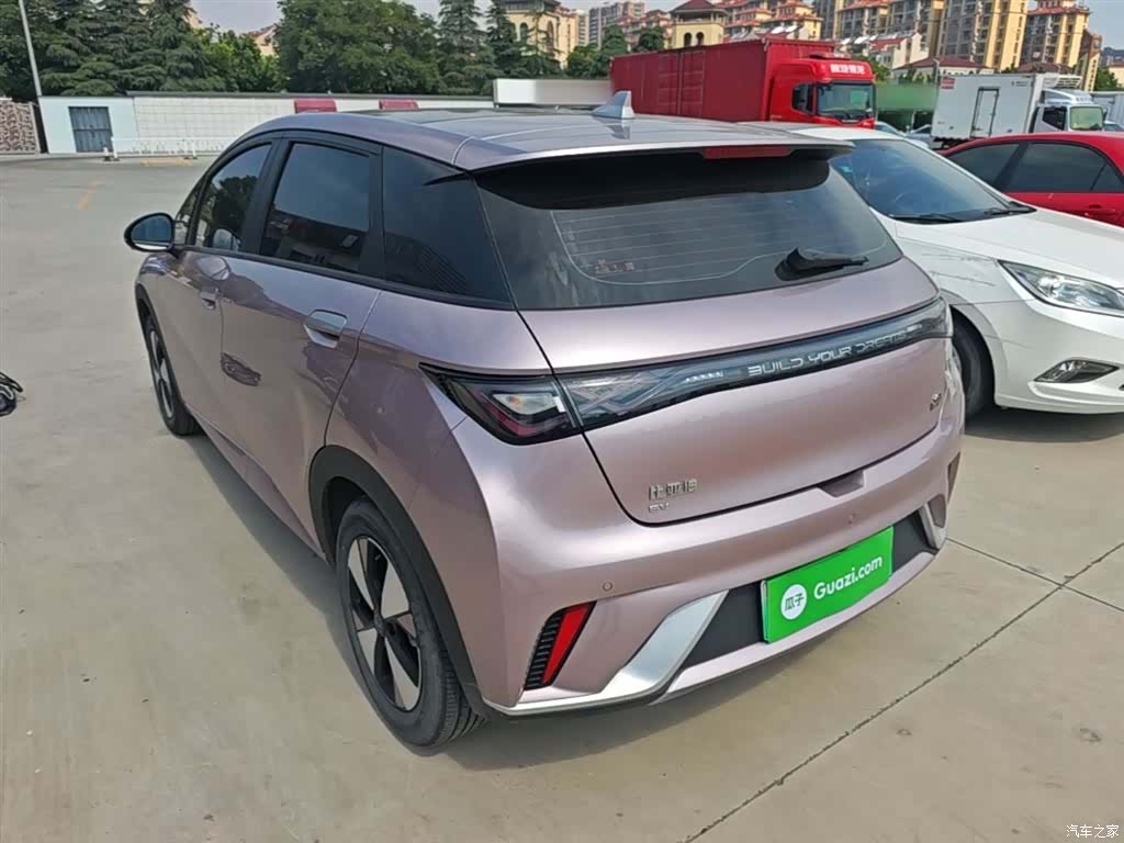 BYD Dolphin, 2023 все фото