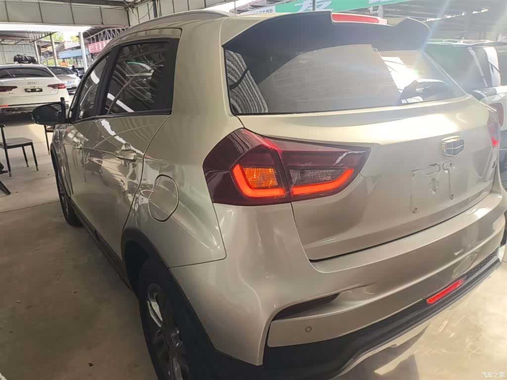 Geely X3, 2020 все фото