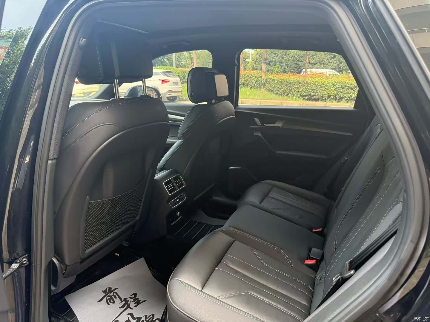 Audi Q5L, 2023 все фото