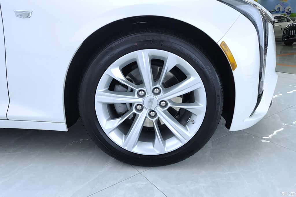 Cadillac CT5, 2024 4