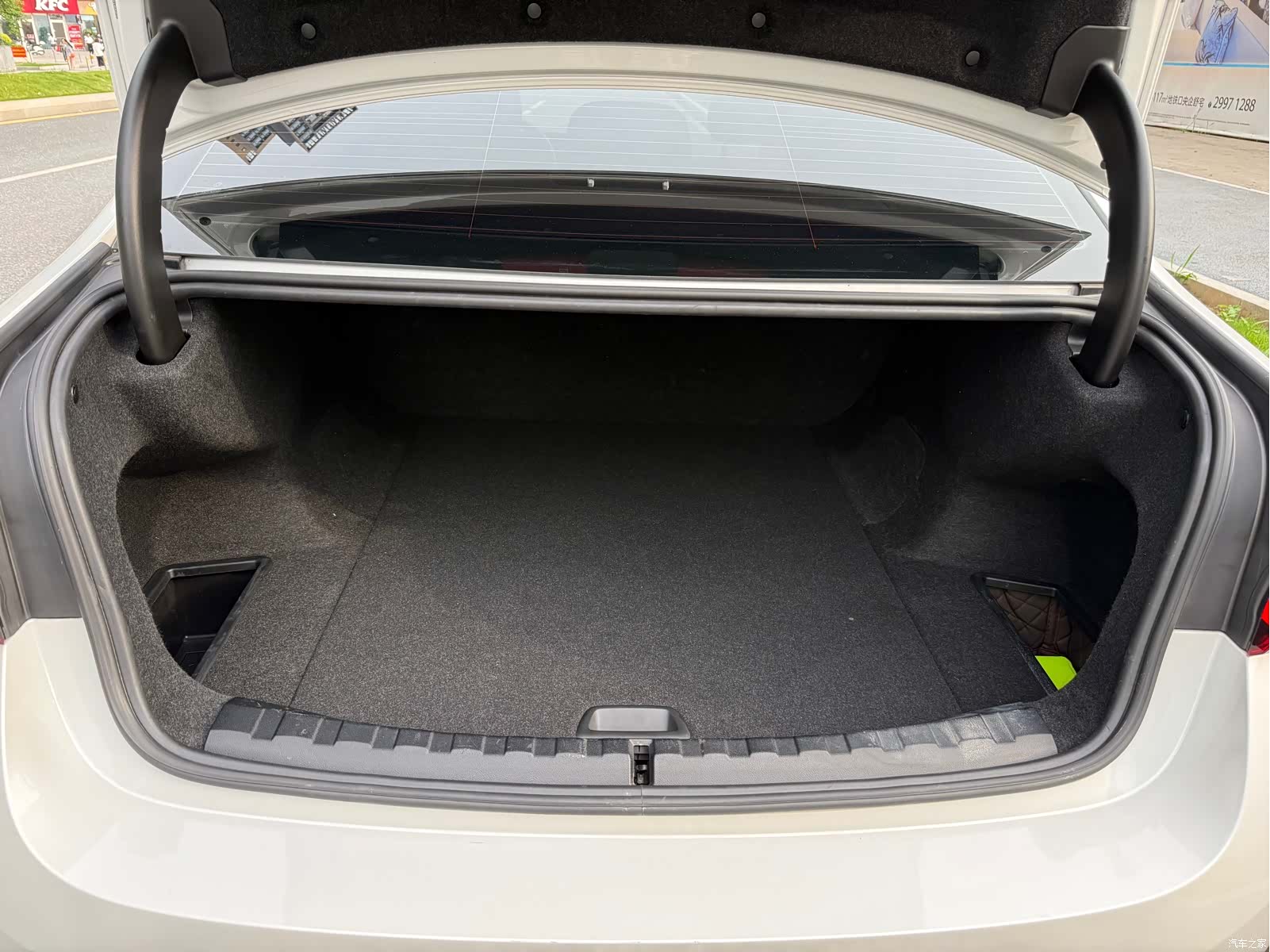BMW i3, 2024 25