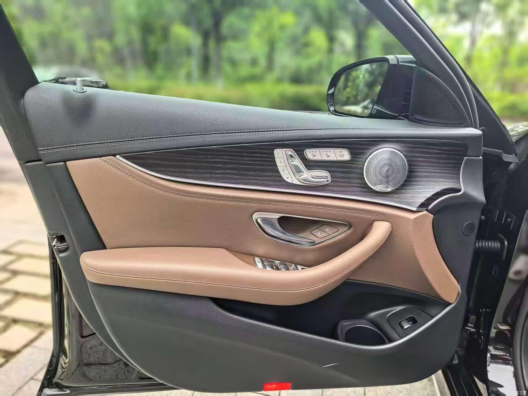 Mercedes-Benz E-Class, 2019 4