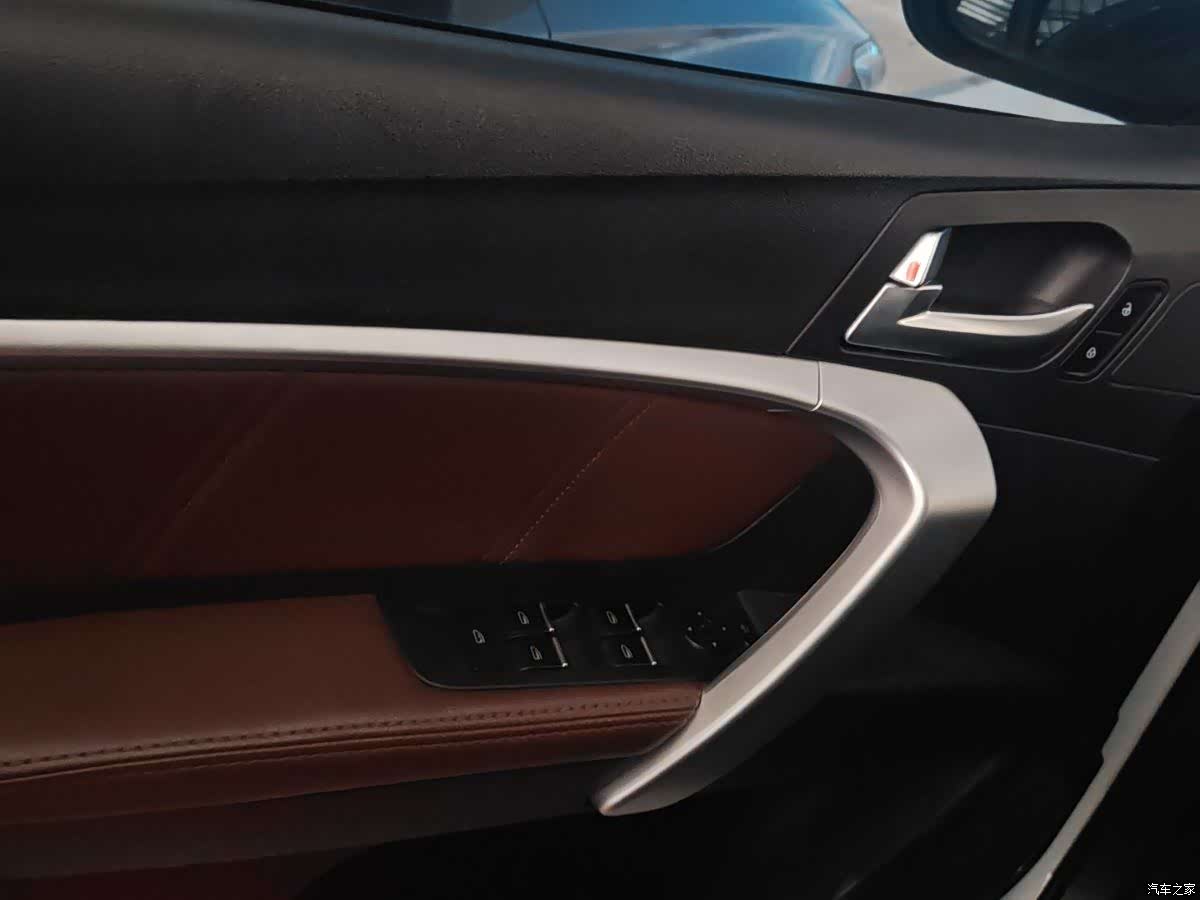 Geely Emgrand, 2017 11