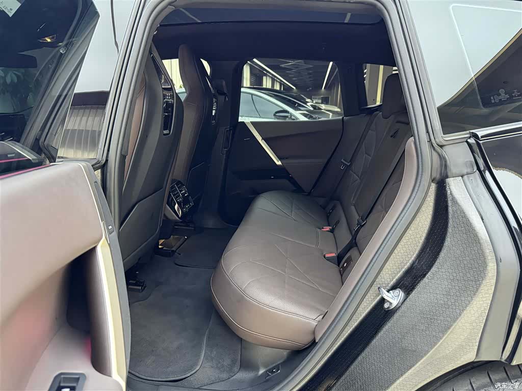 BMW iX, 2023 13
