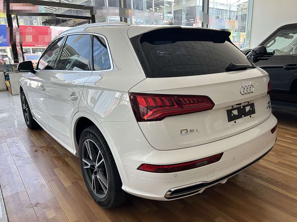 Audi Q5L