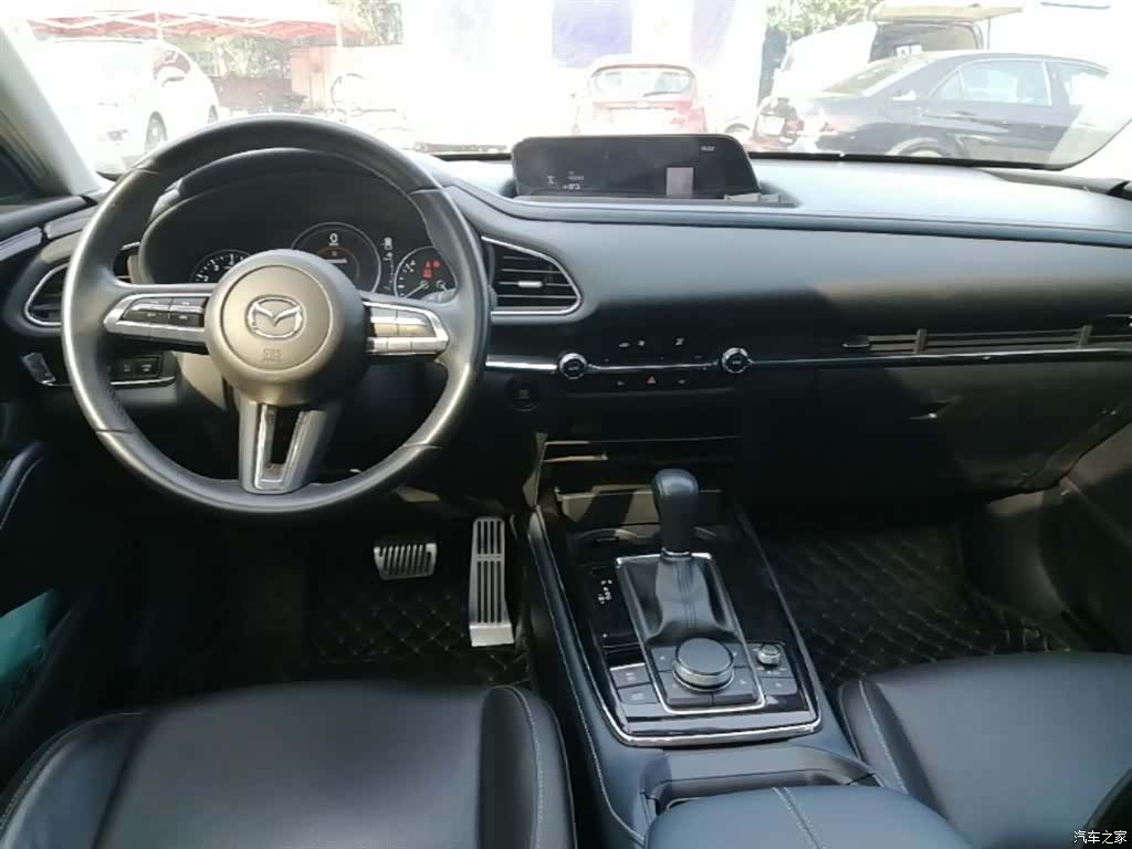 Mazda CX-30, 2021 10
