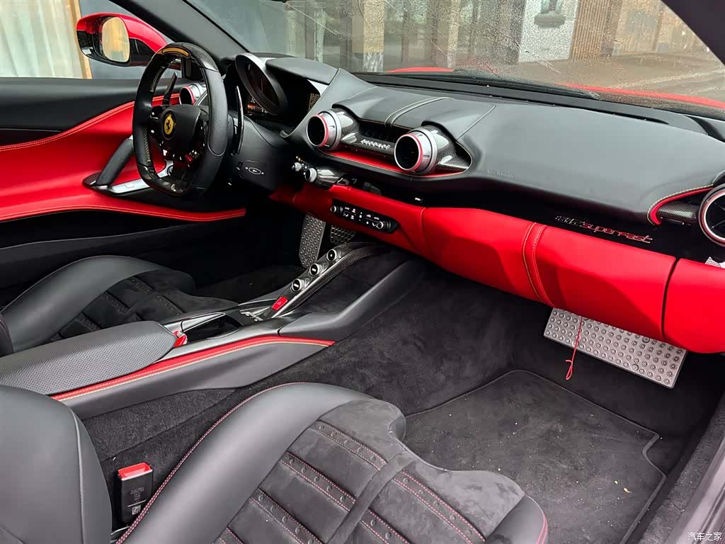Ferrari 812, 2019 8