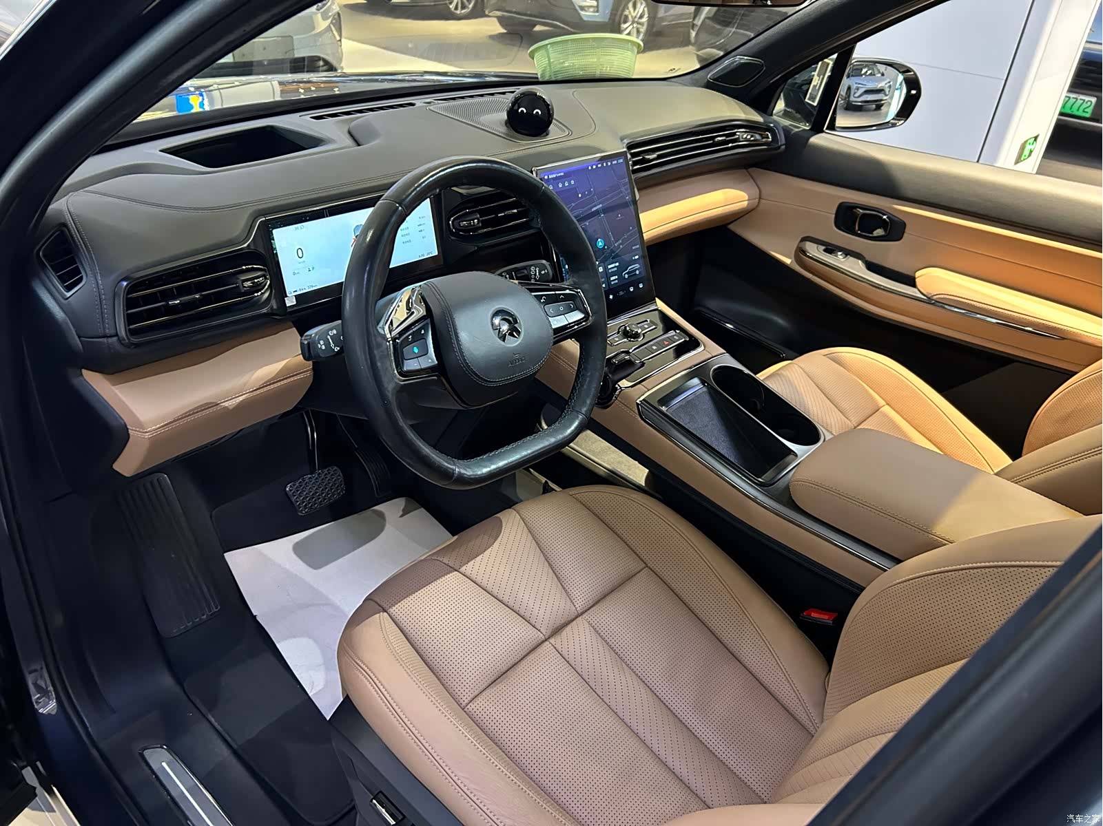 NIO ES8, 2020 9