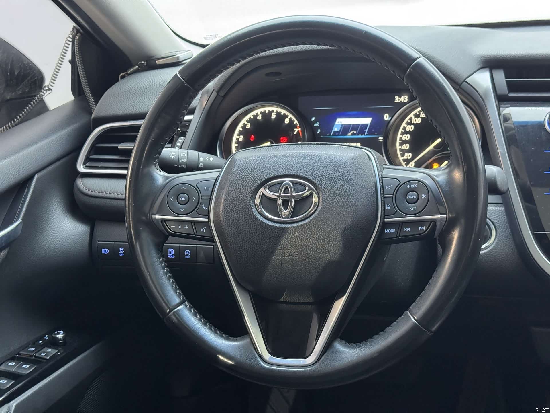 Toyota Camry, 2019 12