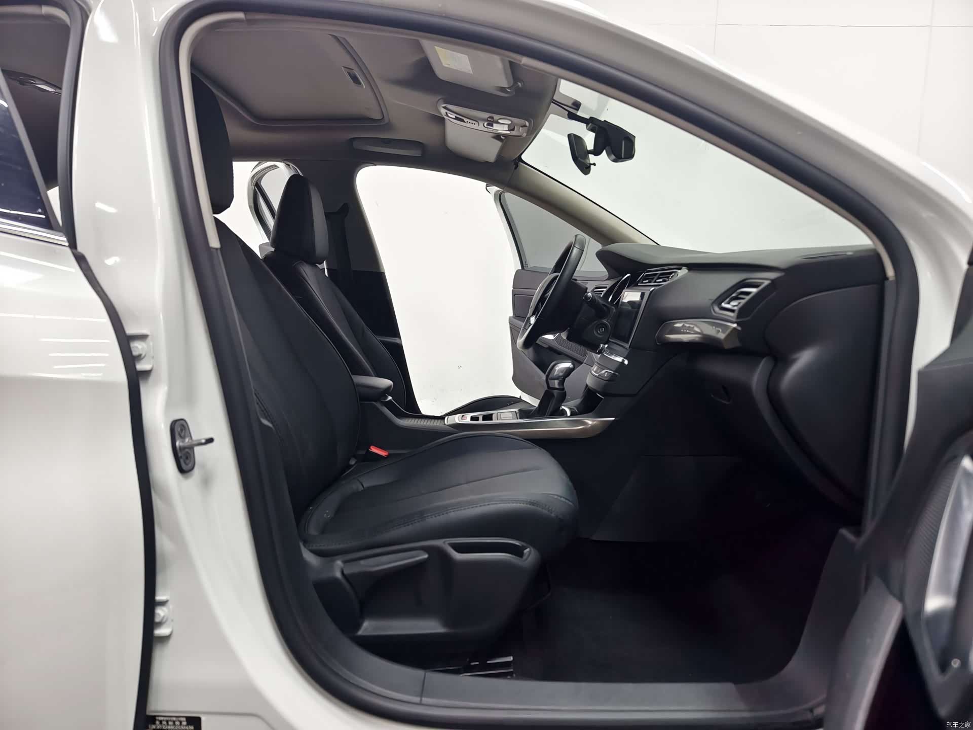 Peugeot 408, 2016 14