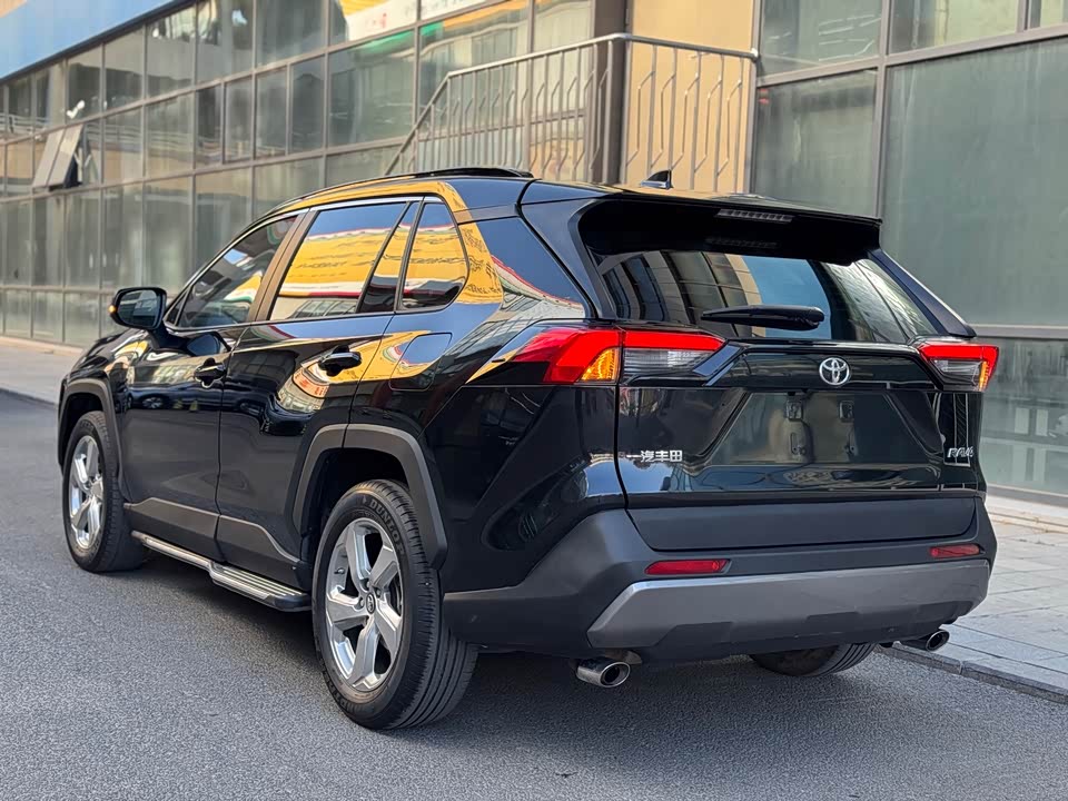 Toyota RAV4 Rongfang