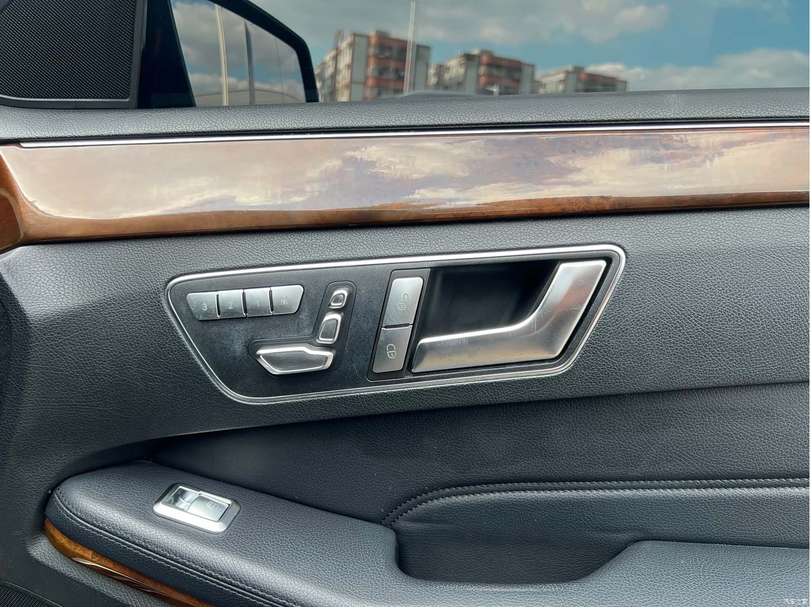 Mercedes-Benz E-Class, 2015 14