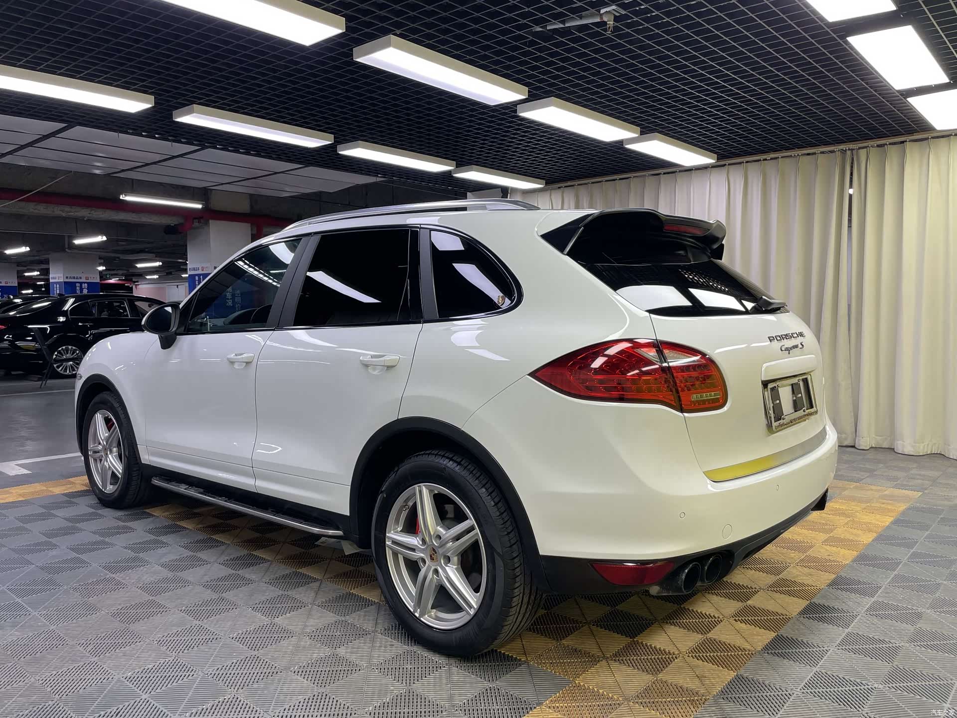 Porsche Cayenne, 2013 12