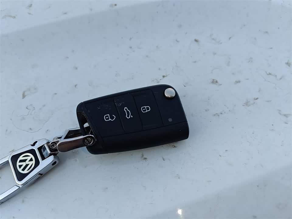 Volkswagen Exploring the shadow