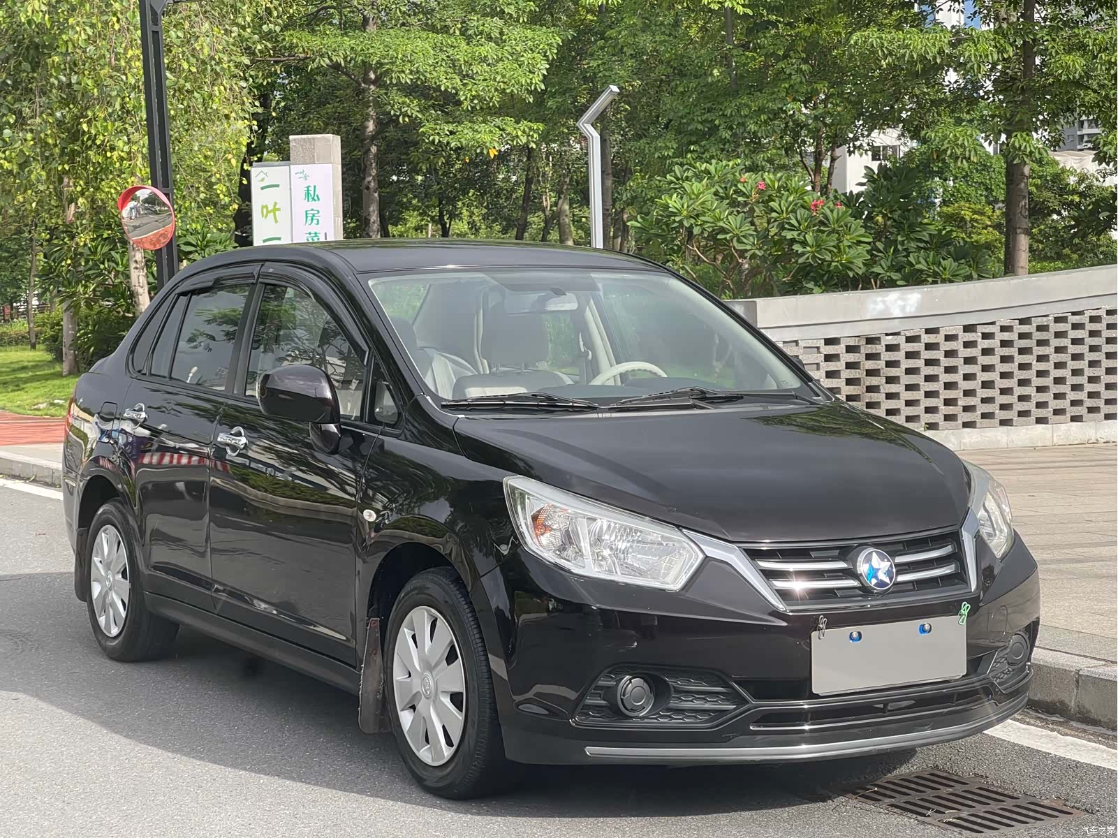 Nissan D50, 2015 3