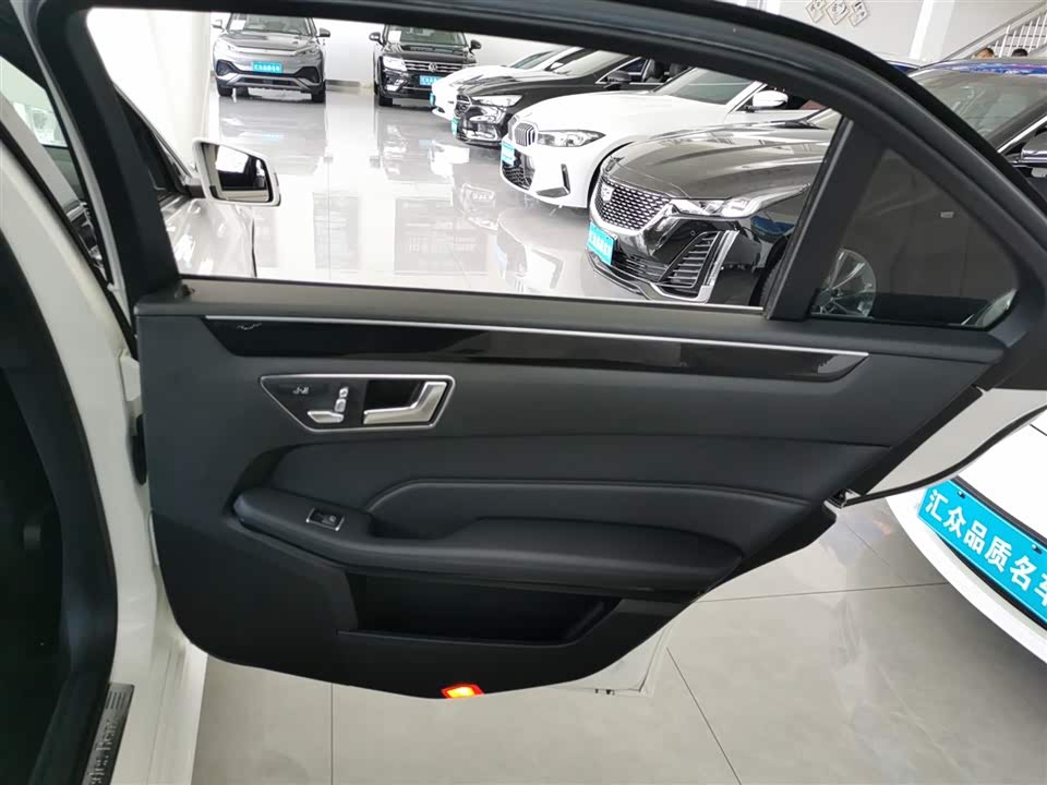Mercedes-Benz E-class Mercedes-Benz E-class
