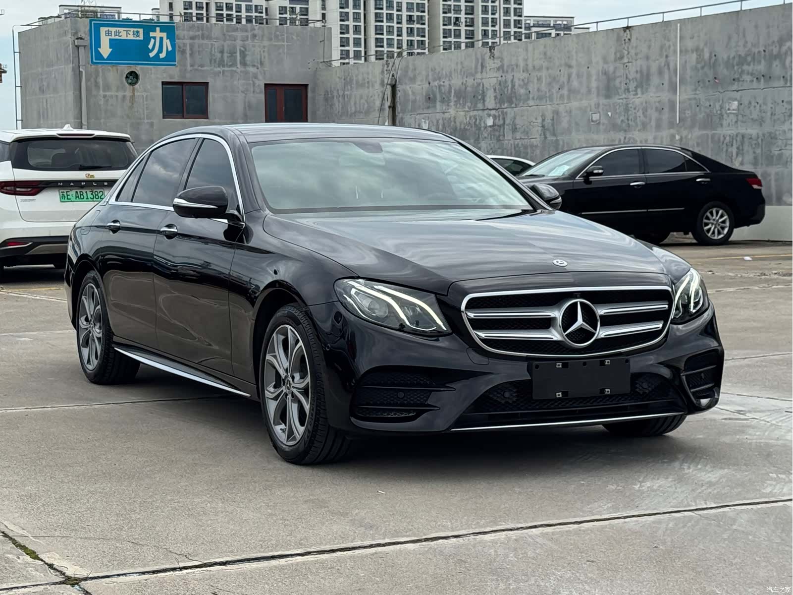 Mercedes-Benz E-Class, 2019 3