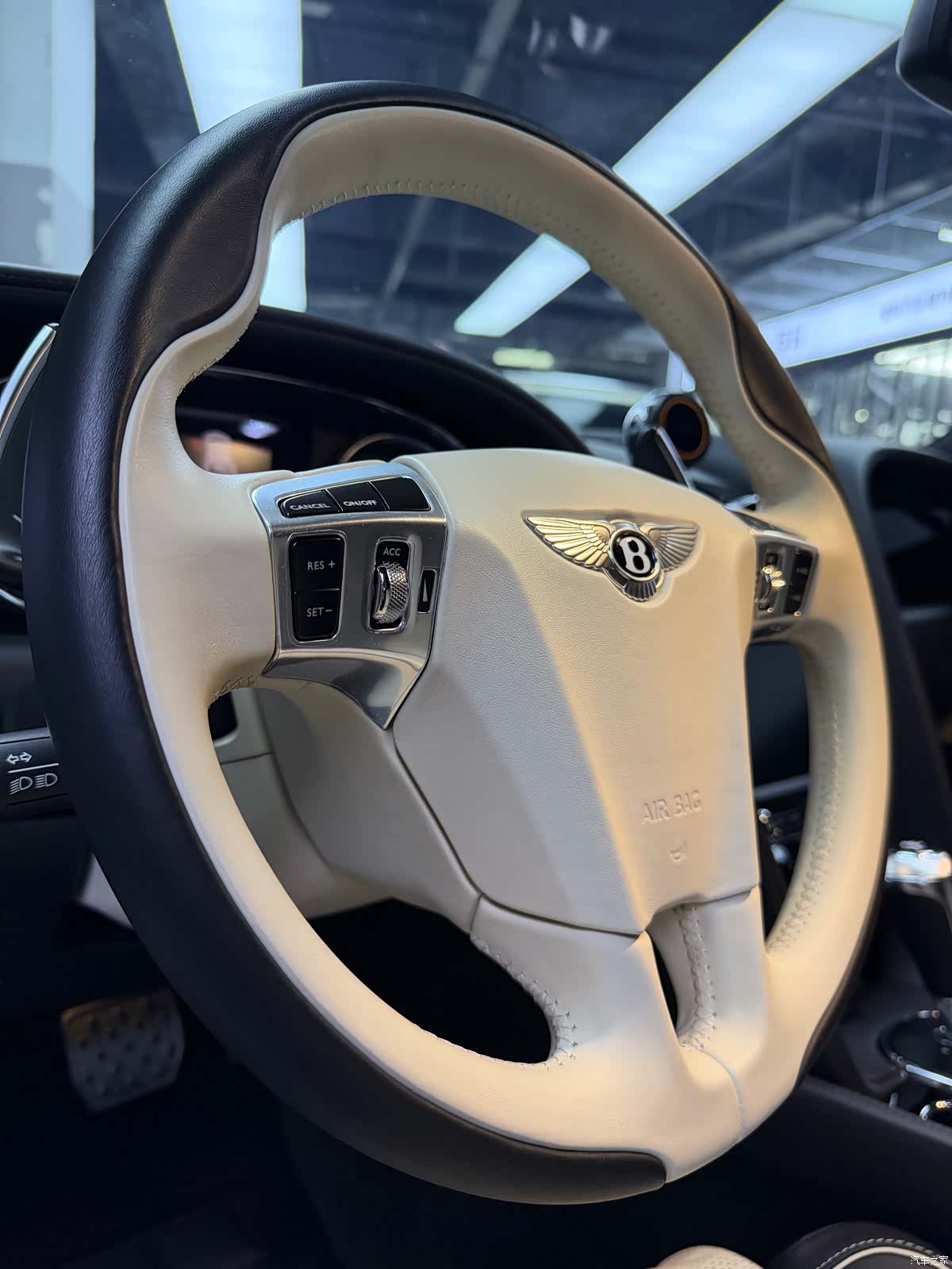 Bentley Flying Spur, 2019 7