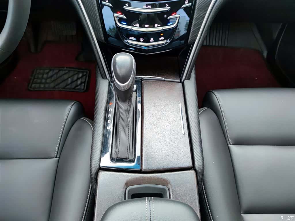Cadillac XTS, 2018 14