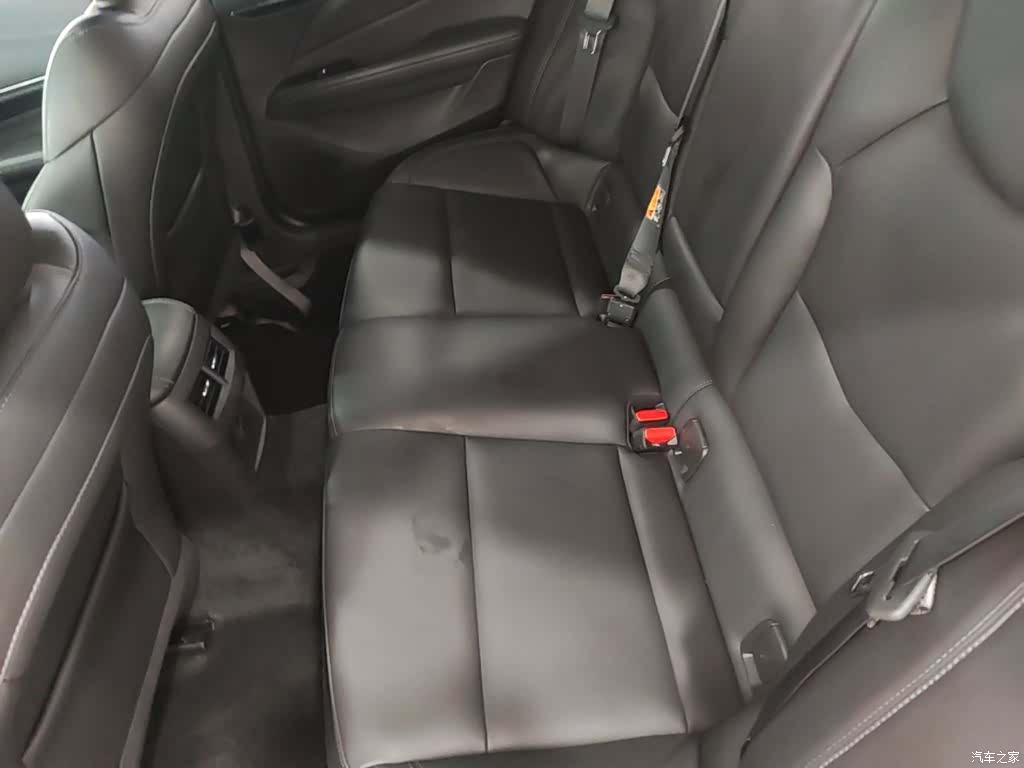 Cadillac CT4, 2021 17