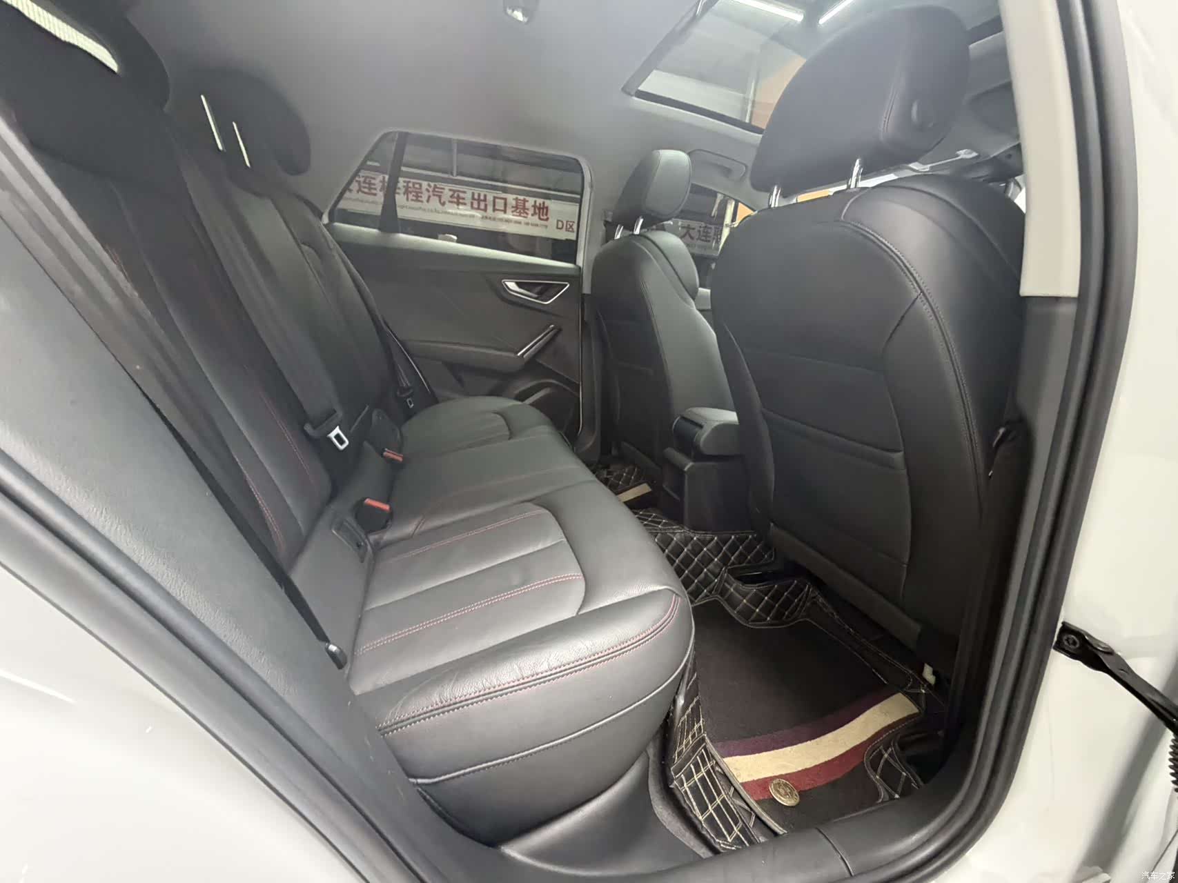 Audi Q2L, 2023 14