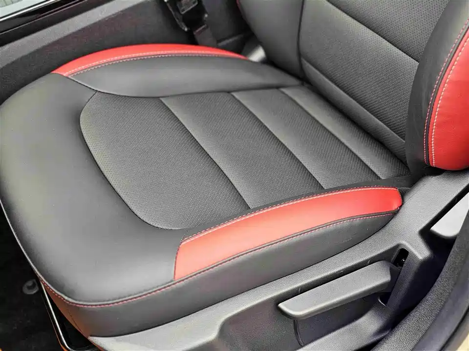 Geely Emgrand GS