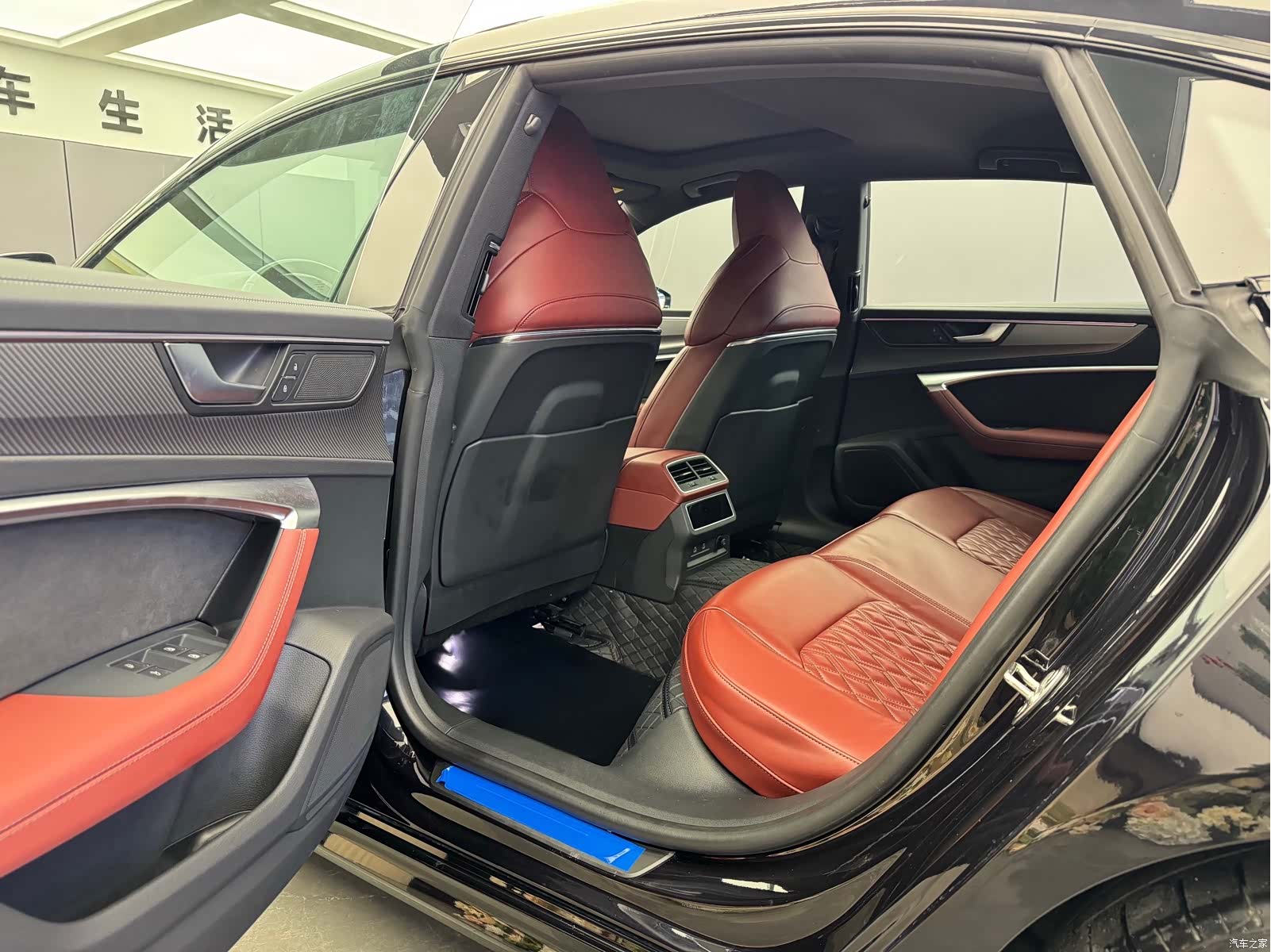 Audi A7L, 2024 9