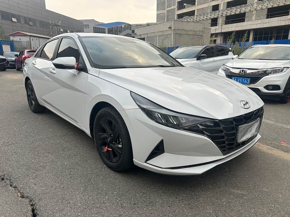Hyundai Elantra