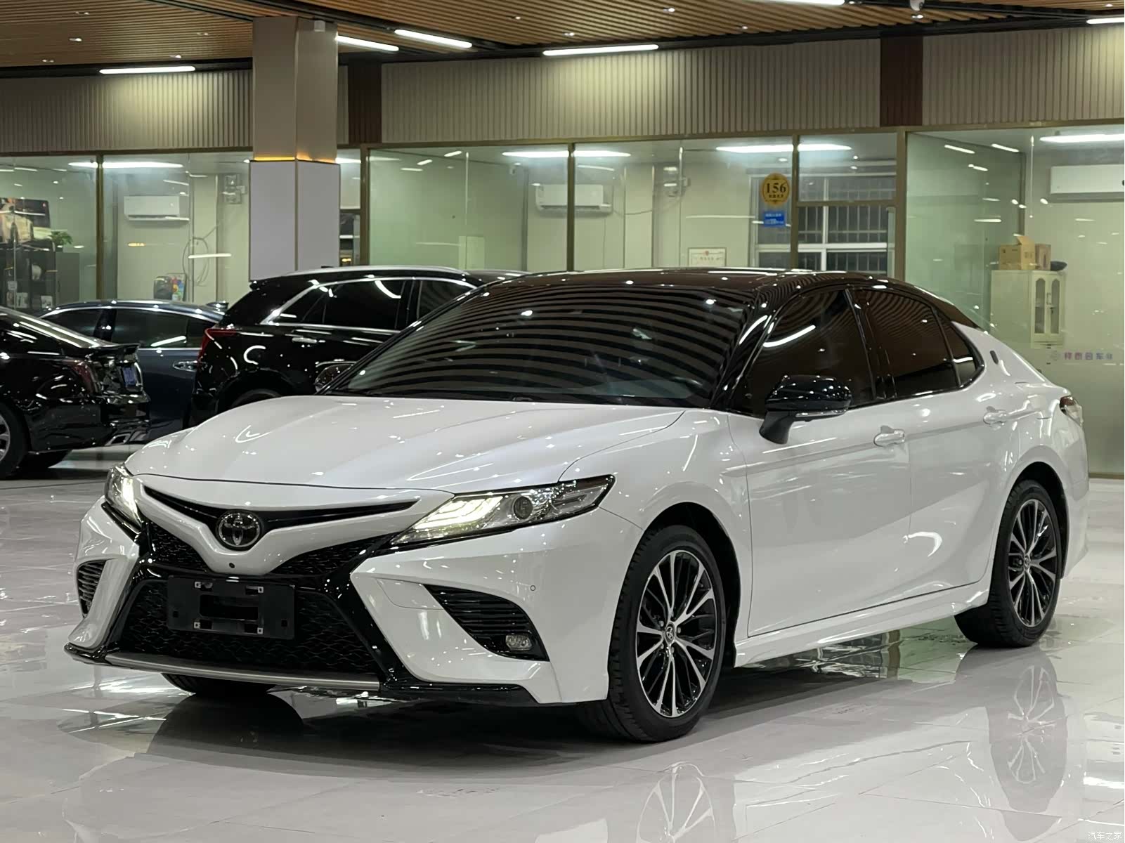 Toyota Camry, 2019 1