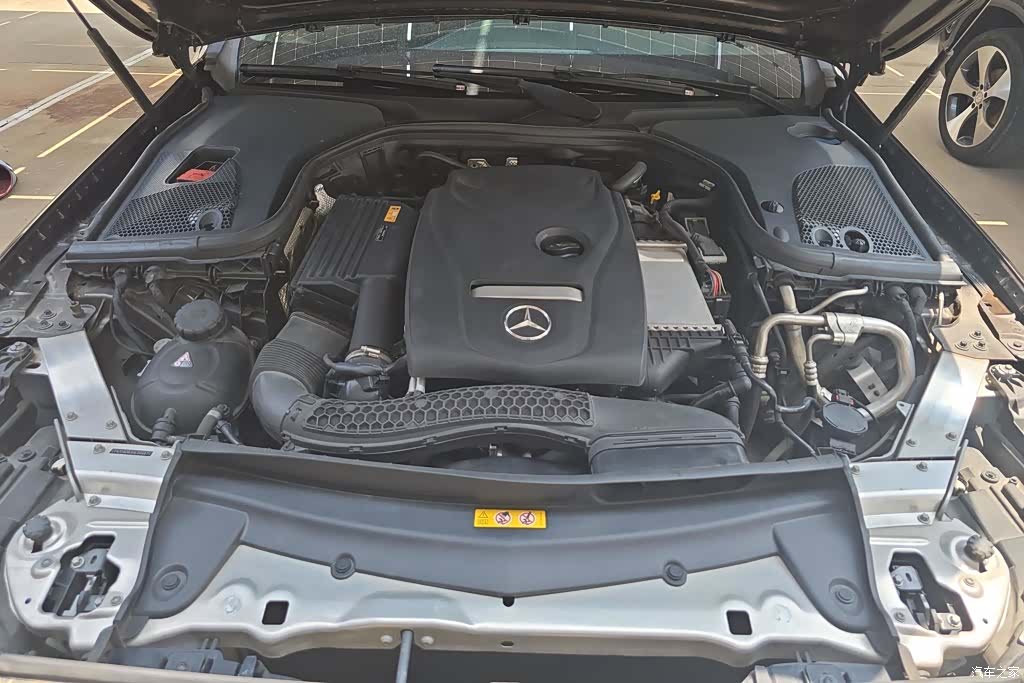 Mercedes-Benz E-Class, 2017 10