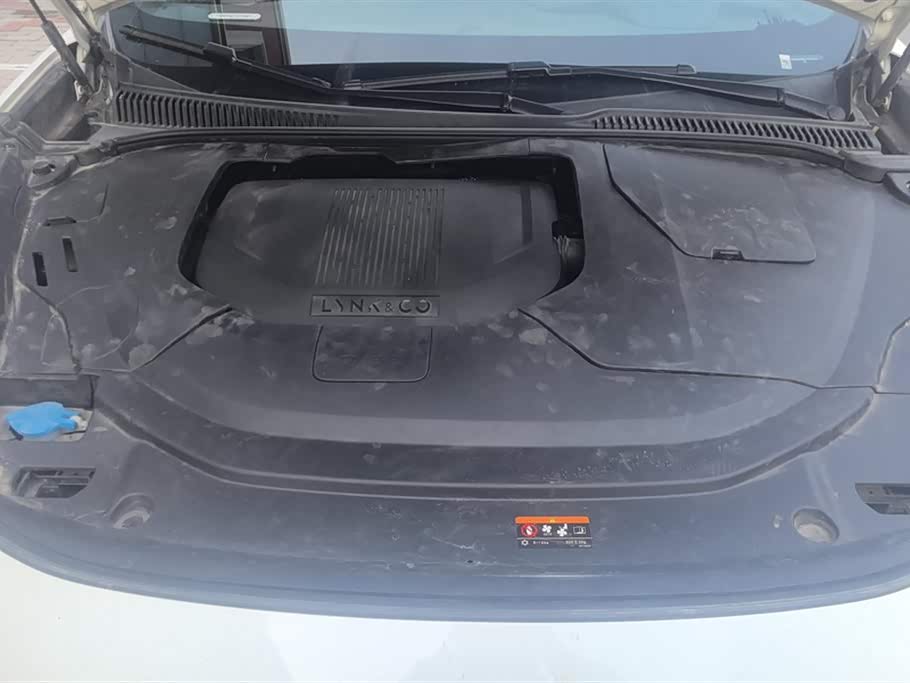 Lynk & Co 06