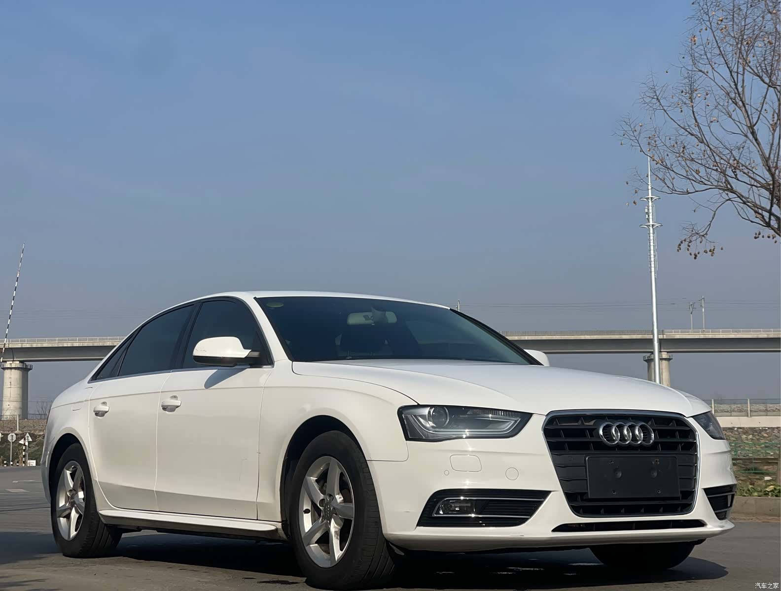 Audi A4L, 2013 3