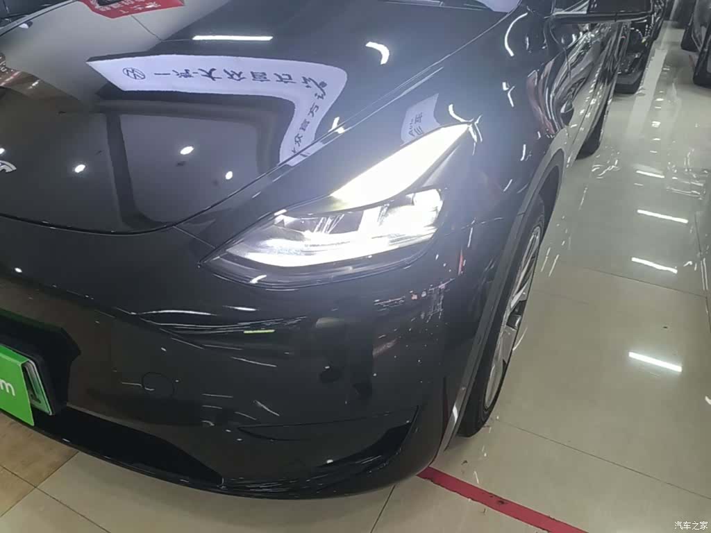 Tesla Model Y, 2022 24