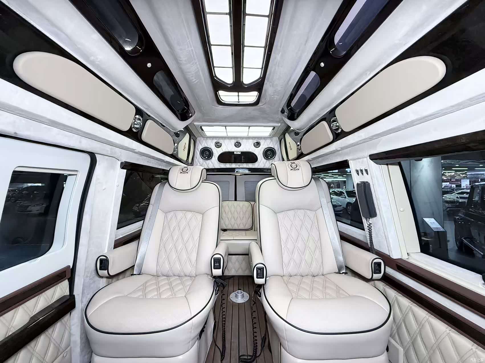 Ford E350, 2015 12