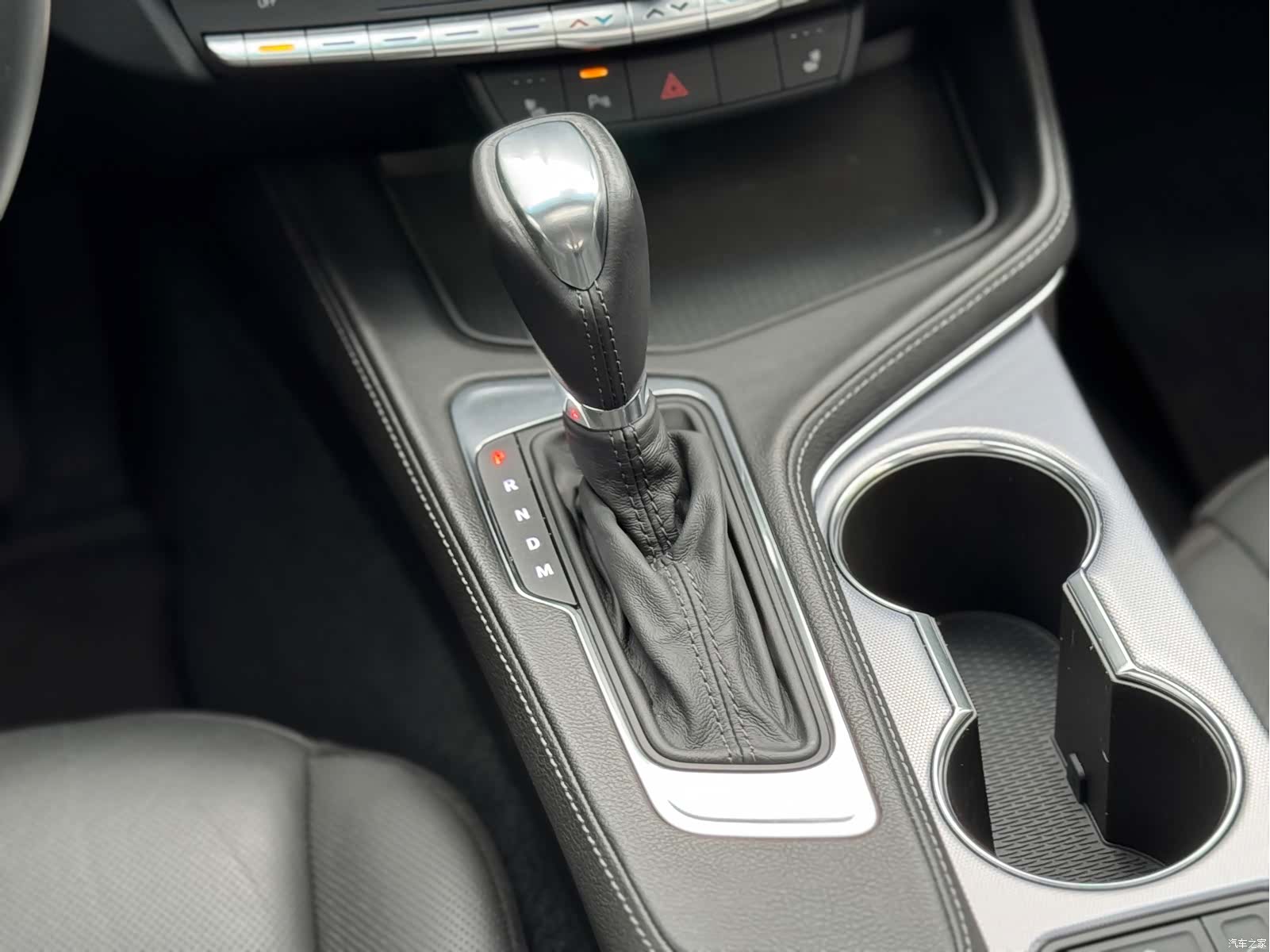 Cadillac CT4, 2021 15